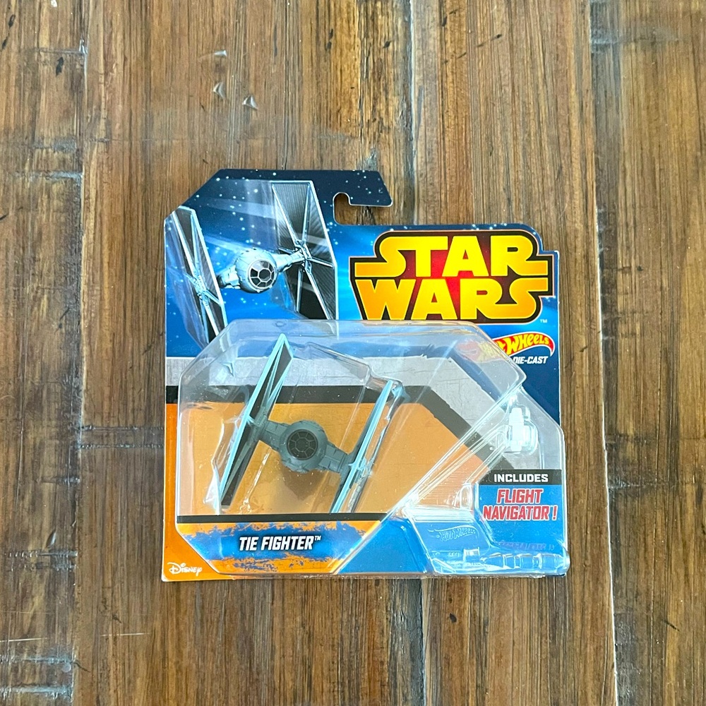 Hot Wheels Star Wars 2014 OG TIE Fighter NEW! w/ Flight Navigator! HTF